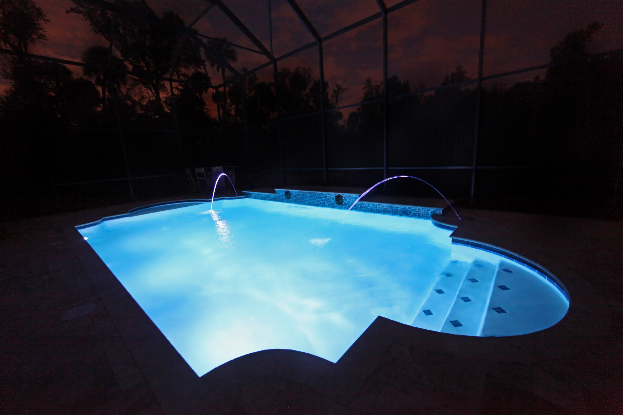 Underwater Pool Lights - Incandescent, LED and Solar Option