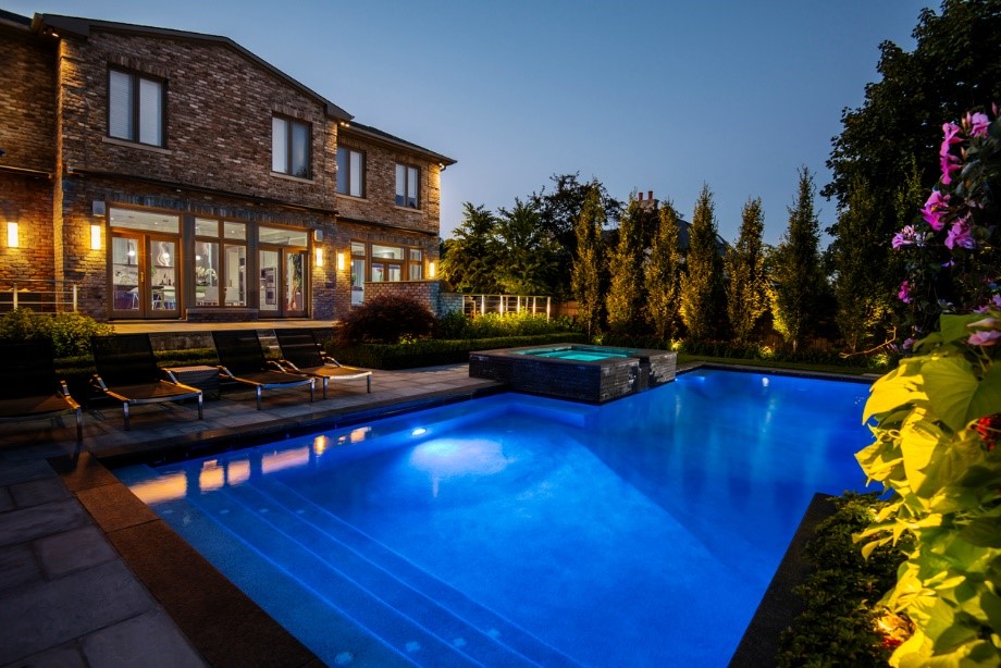 Benefits Of LED Pool Lighting